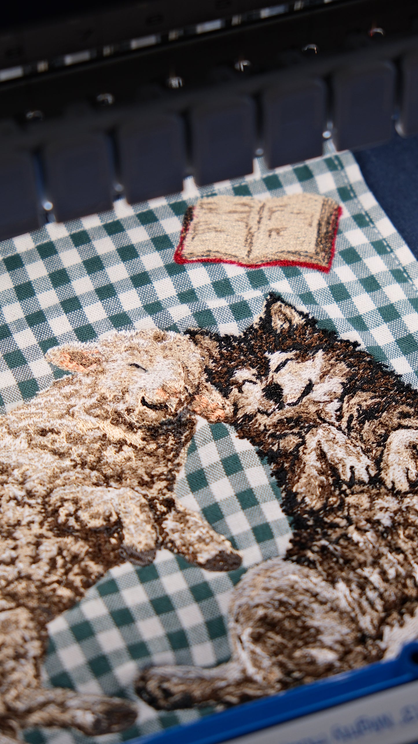 【新作】羊と狼のお昼寝