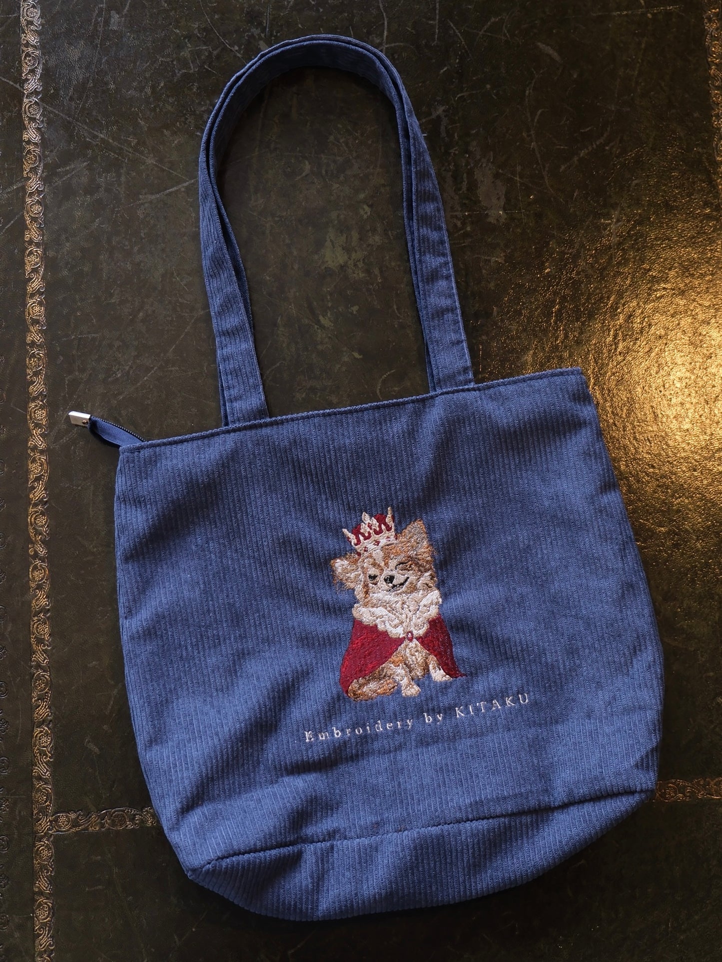 王様チワワのトートバッグ