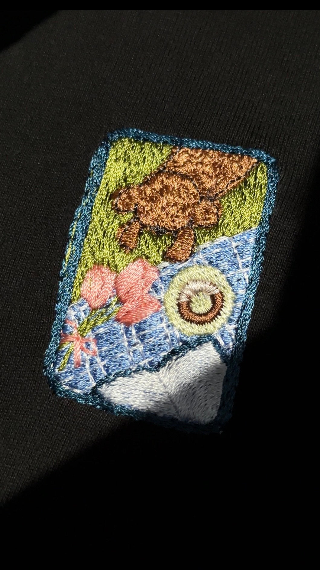 ドーナッツを狙うわんこ（半袖）