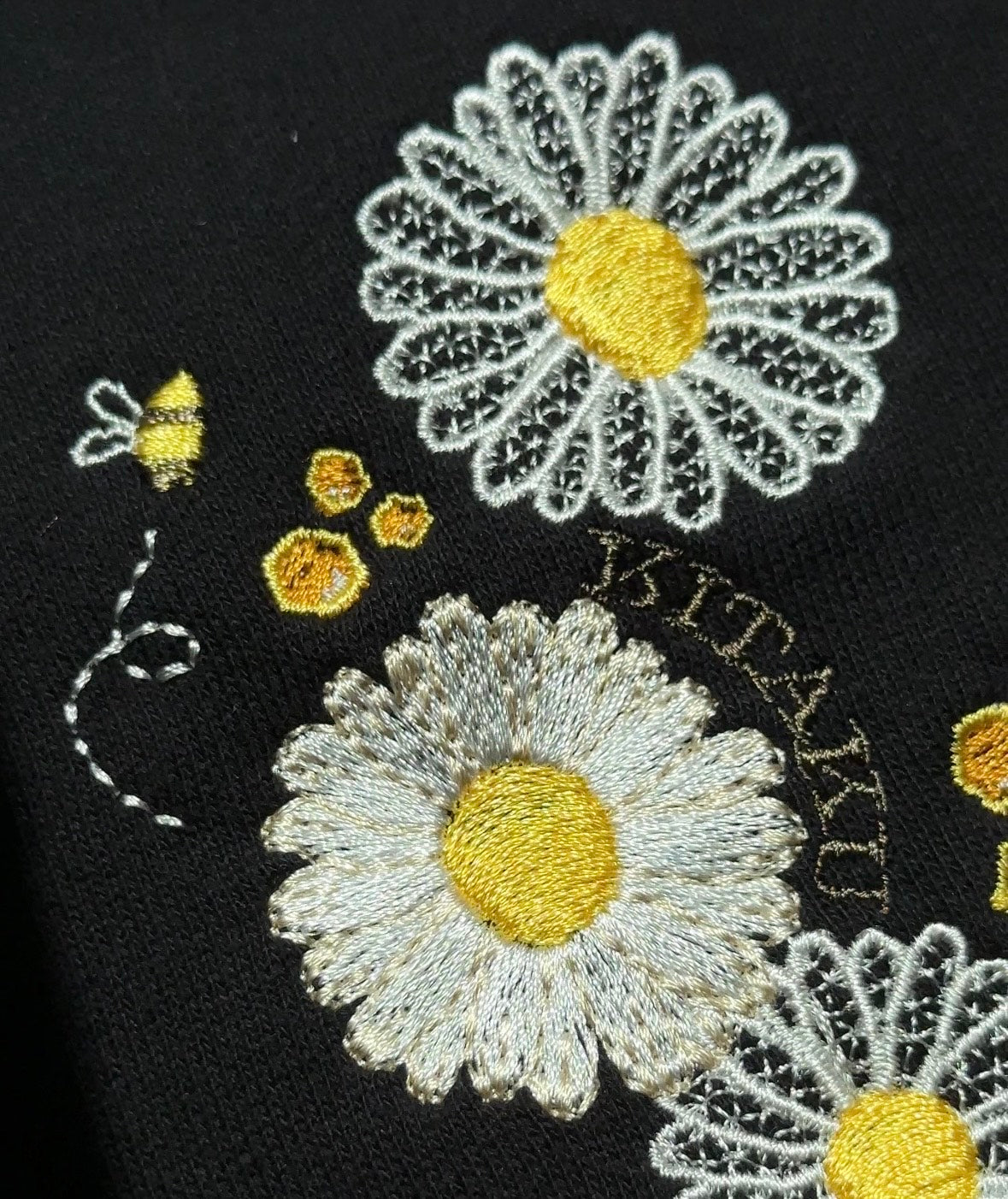 【新作】デイジーとミツバチ