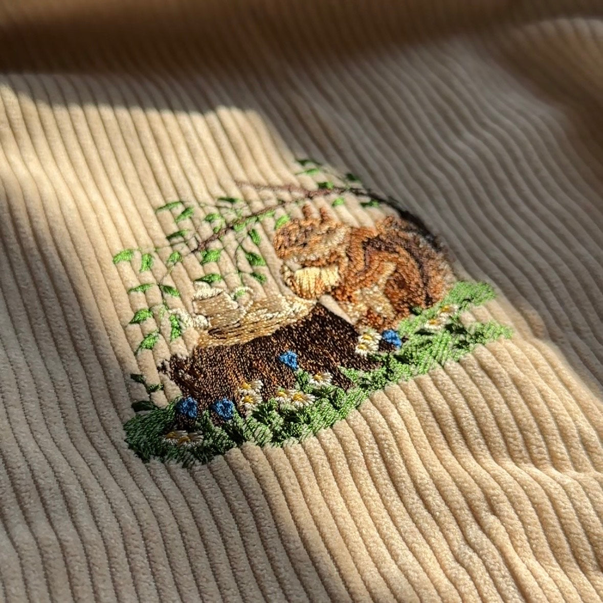 リスのティータイム