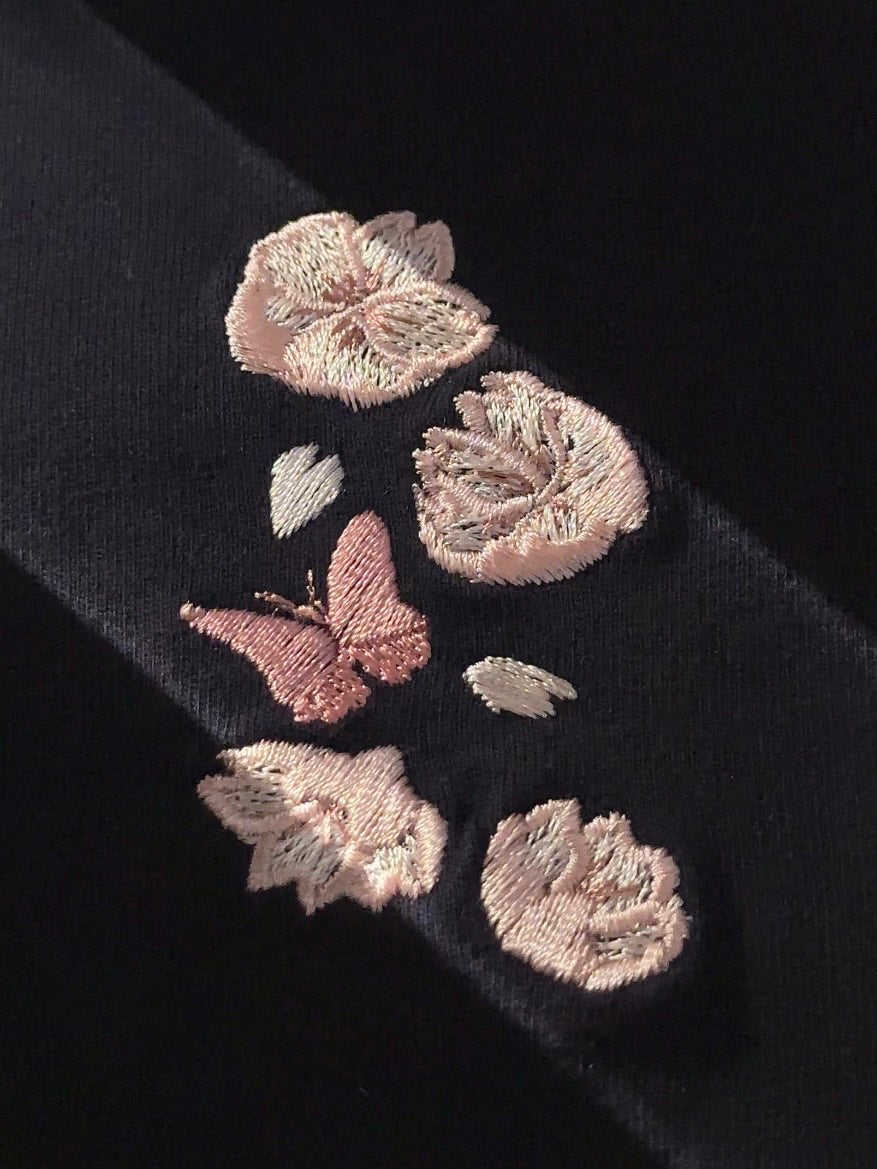 春を探す蝶（長袖）