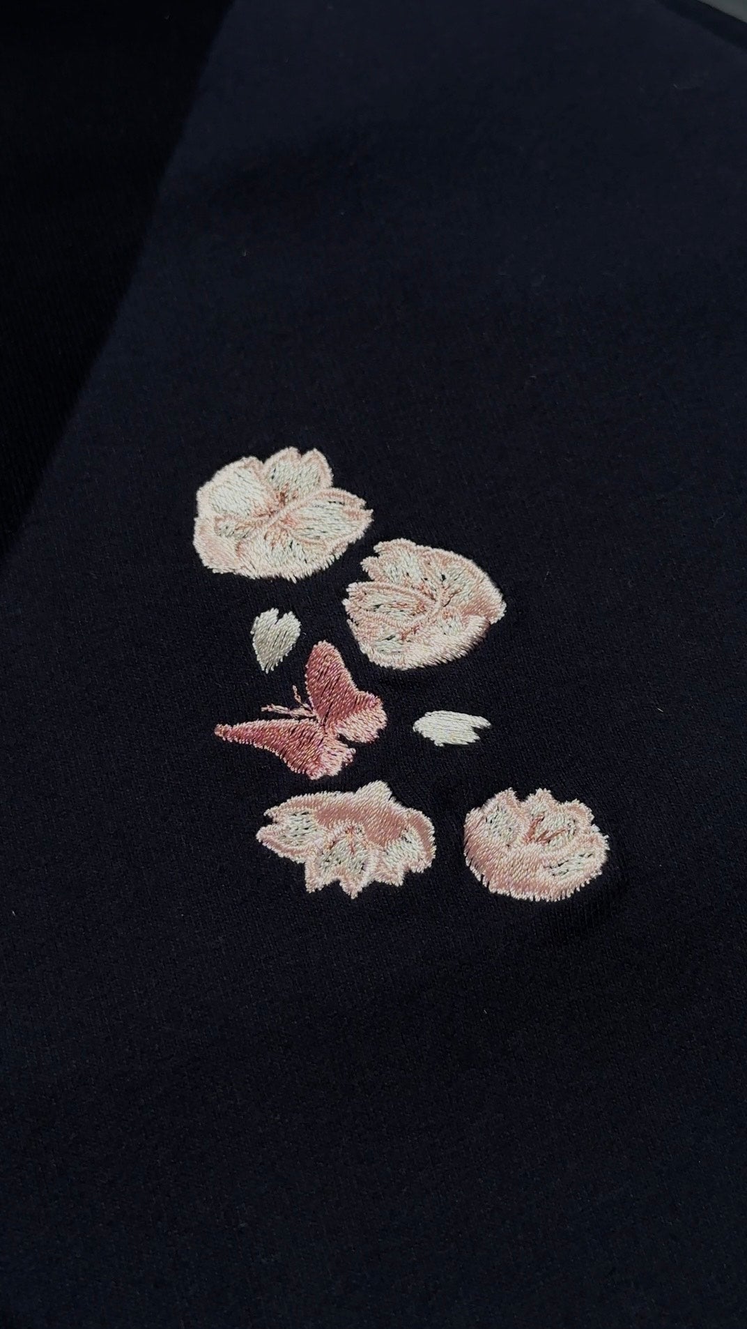 春を探す蝶（長袖）